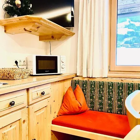 Oberhuben Apartment *