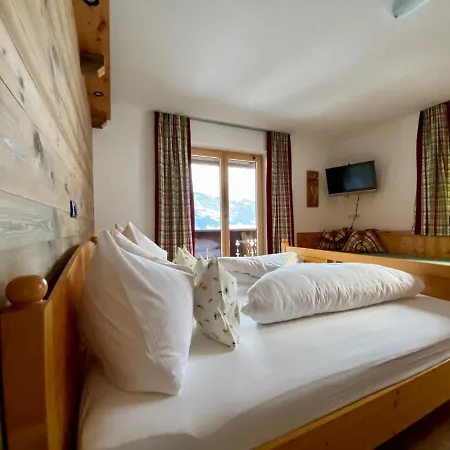 Oberhuben Apartmán *