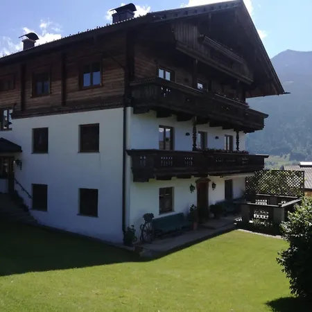 Oberhuben Farm stay Fuegenberg